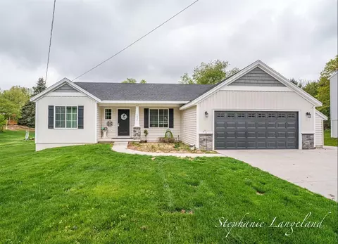 5337 Division, Comstock Park, MI 49321