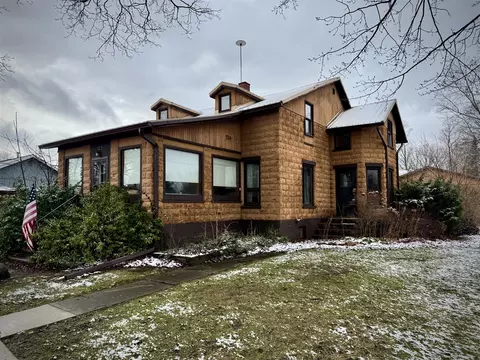 1323 Pearl, Lake Odessa, MI 48849