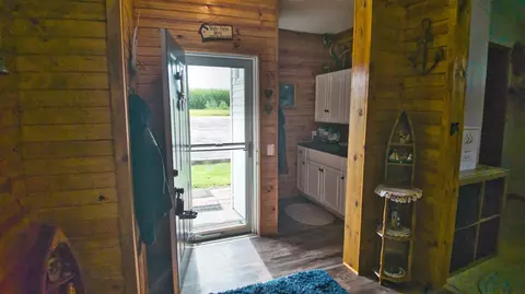 Entry Way - 342 Old Hickory, Coldwater, MI 49036 photo 2 of 2