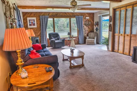 Living - 342 Old Hickory, Coldwater, MI 49036 photo 4 of 5