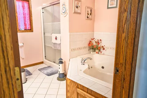 Bath - 342 Old Hickory, Coldwater, MI 49036 photo 1 of 3