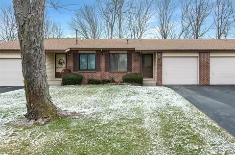 4964 Castle Hl, Rockford, MI 49341