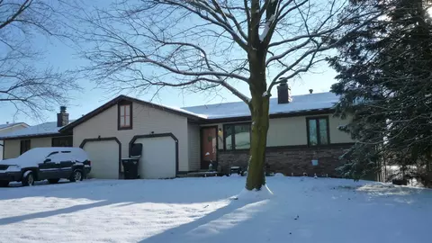 6670 Pleasantview, Rockford, MI 49341