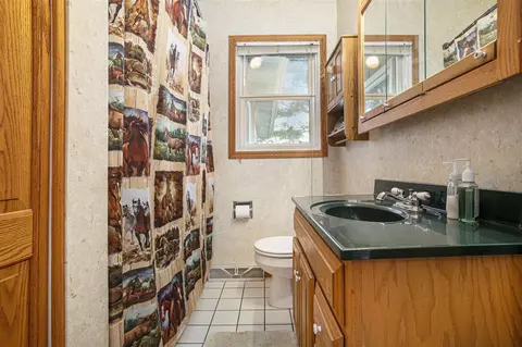Bath - 203 Circle, Marshall, MI 49068 photo 1 of 1