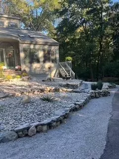 Exterior - 3525 Stonewall, Jackson, MI 49203 photo 25 of 37