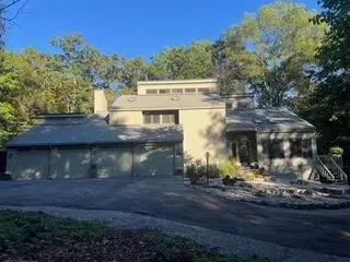 Exterior - 3525 Stonewall, Jackson, MI 49203 photo 24 of 37