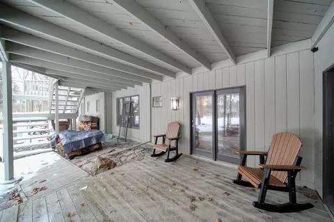Exterior - 3525 Stonewall, Jackson, MI 49203 photo 13 of 37