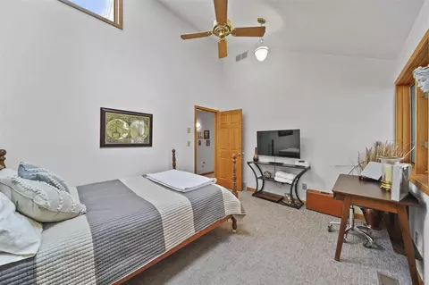 Bedroom - 3525 Stonewall, Jackson, MI 49203 photo 6 of 8