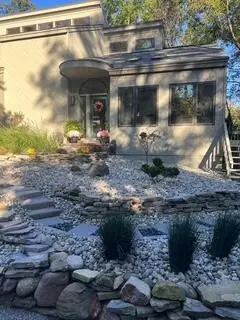 Exterior - 3525 Stonewall, Jackson, MI 49203 photo 27 of 37