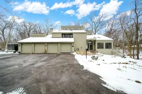 3525 Stonewall, Jackson, MI 49203