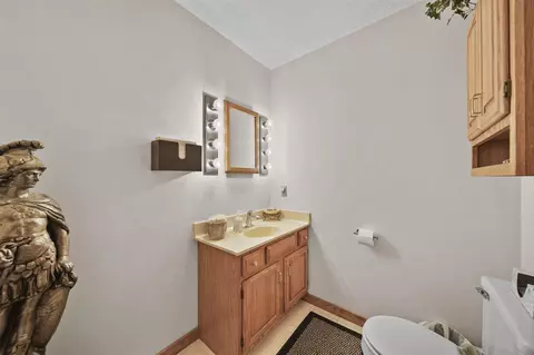 Bath - 3525 Stonewall, Jackson, MI 49203 photo 3 of 7