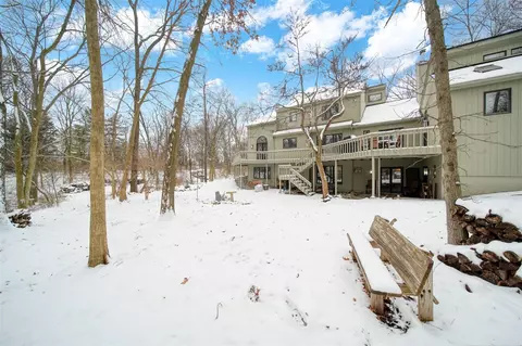 Exterior - 3525 Stonewall, Jackson, MI 49203 photo 15 of 37