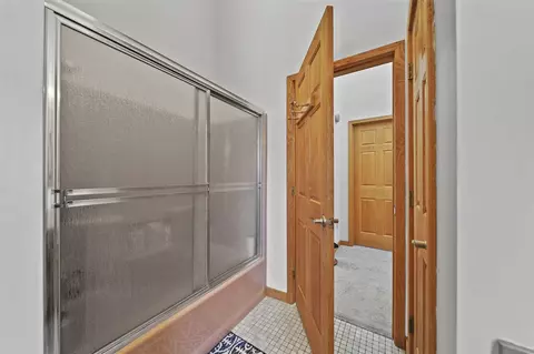 Bath - 3525 Stonewall, Jackson, MI 49203 photo 5 of 7