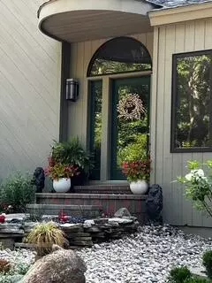 Exterior - 3525 Stonewall, Jackson, MI 49203 photo 21 of 37