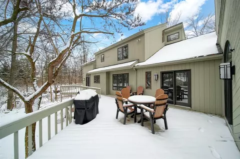 Exterior - 3525 Stonewall, Jackson, MI 49203 photo 11 of 37