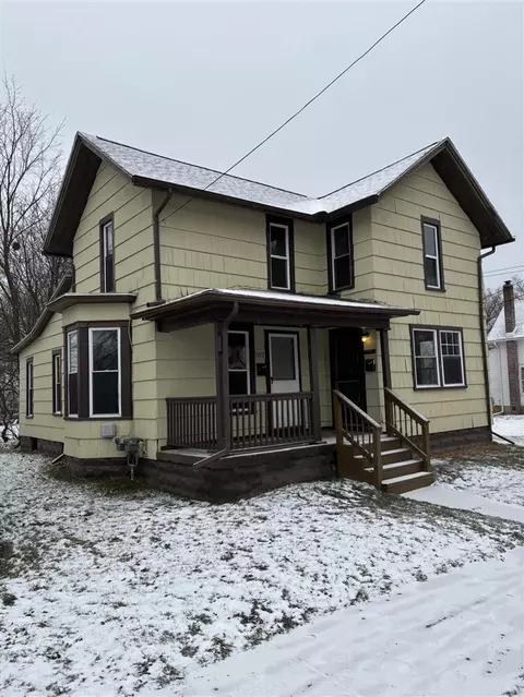 707 S Jackson, Jackson, MI 49203