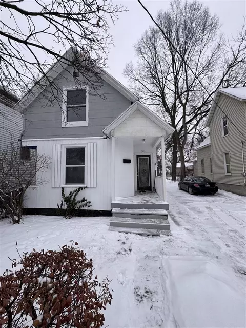 243 Ann, Grand Rapids, MI 49505
