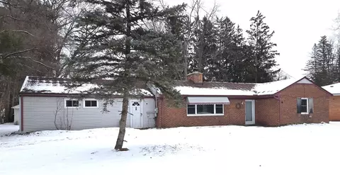 26060 W 9 Mile, Southfield, MI 48033
