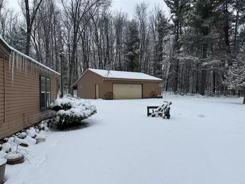 3233 S Spruce, White Cloud, MI 49349 photo 6