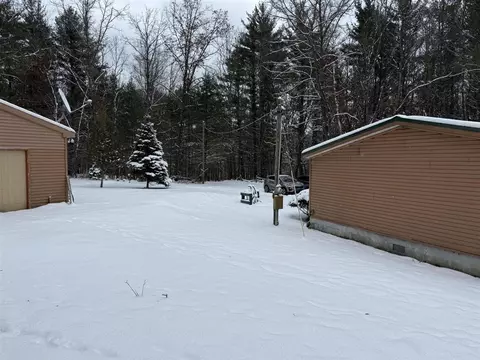 3233 S Spruce, White Cloud, MI 49349 photo 2