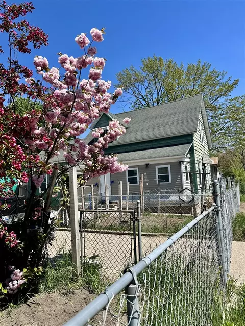 326 E Dl, Muskegon, MI 49442