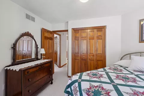 Bedroom - 4669 Forest Vale, Pierson, MI 49339 photo 7 of 10