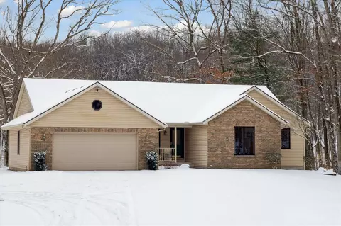 Exterior - 4669 Forest Vale, Pierson, MI 49339 photo 4 of 8