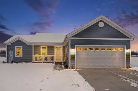 1046 Taylor, Plainwell, MI 49080 photo 2