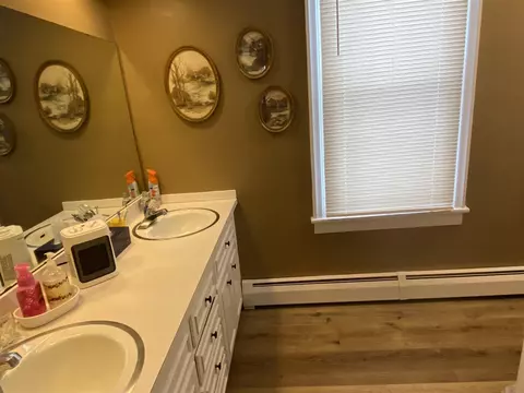 Bath - 306 Jackson, Mendon, MI 49072 photo 1 of 3