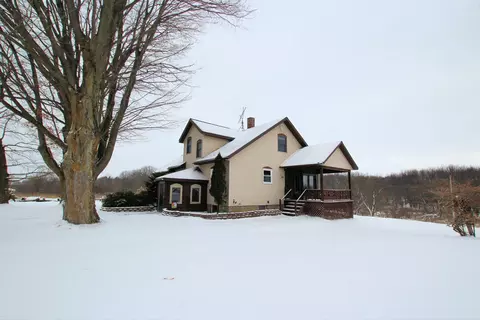 3374 W 56th, Fremont, MI 49412