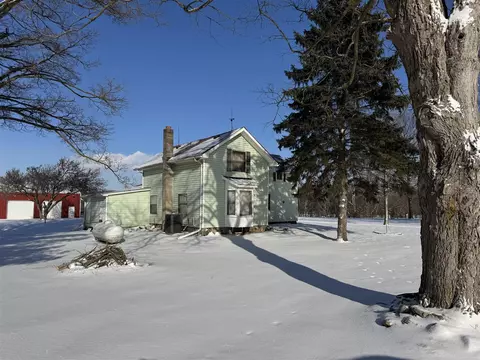 Exterior - 974 E Central, Quincy, MI 49082 photo 4 of 5