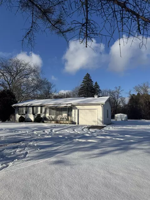 4047 E Maple, Grand Blanc, MI 48439