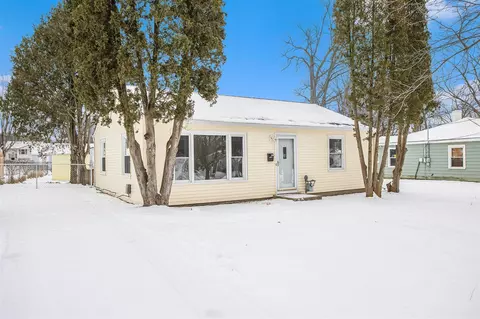 1020 Hall, Albion, MI 49224