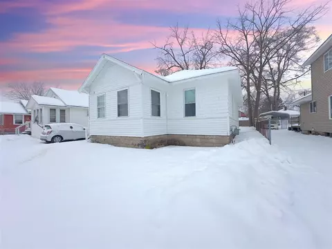 1104 E Larch, Muskegon, MI 49442
