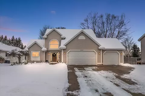 2461 Meadow, Zeeland, MI 49464