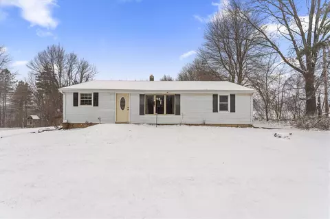 21512 Calvin Hl, Cassopolis, MI 49031