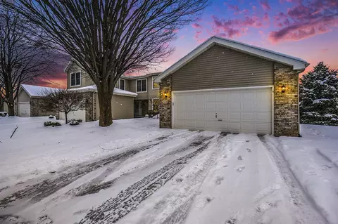 7568 Woodbridge, Portage, MI 49024