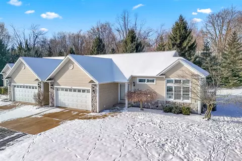 118 Stony Rdg, Hillsdale, MI 49242