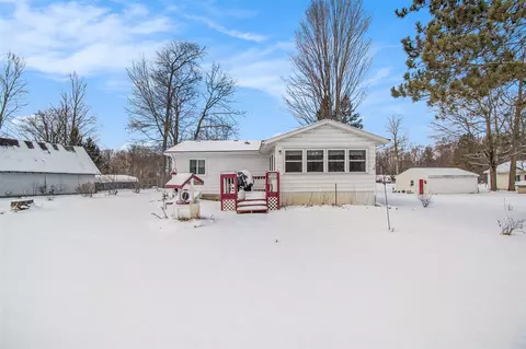 Exterior - 4197 E Shr, Stanton, MI 48888 photo 6 of 7