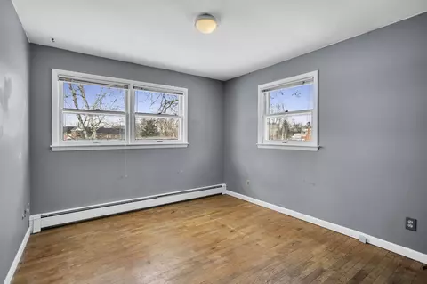 Bedroom - 627 Robinson, Jackson, MI 49203 photo 1 of 6