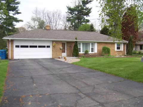 1617 Cascade, Jackson, MI 49203