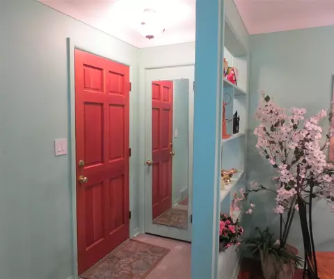 Entry Way - 1617 Cascade, Jackson, MI 49203 photo 1 of 2