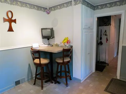 Kitchen - 1617 Cascade, Jackson, MI 49203 photo 2 of 3