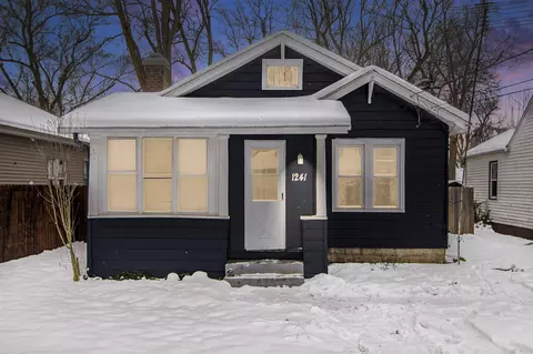 1241 Baker, Kalamazoo, MI 49048