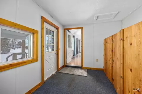 Entry Way - 9462 E Colby, Crystal, MI 48818 photo 1 of 2