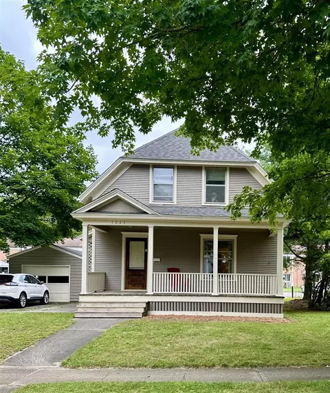 1223 E Porter, Albion, MI 49224