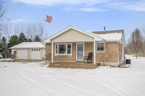 38192 88th, Decatur, MI 49045
