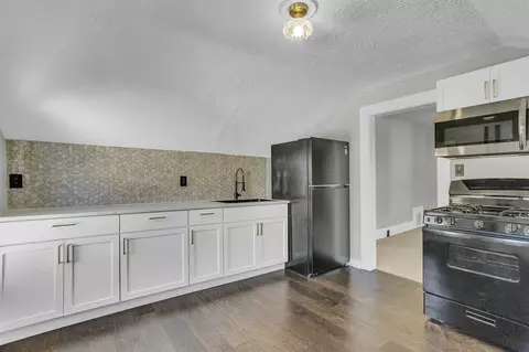 Kitchen - 340-342 Union, Jackson, MI 49203 photo 3 of 6