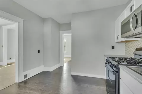 Entry Way - 340-342 Union, Jackson, MI 49203 photo 3 of 5