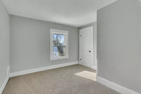 Bedroom - 340-342 Union, Jackson, MI 49203 photo 3 of 17
